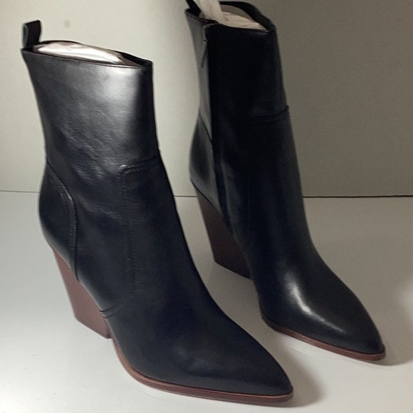 Veronica Beard Black Leather Ankle Boots - Picture 11 of 16